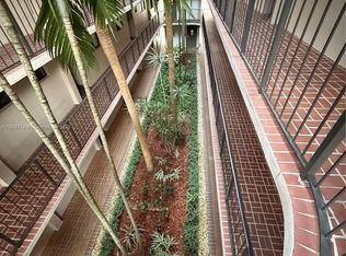 8540 SW 133rd Ave #310, Miami, FL 33183