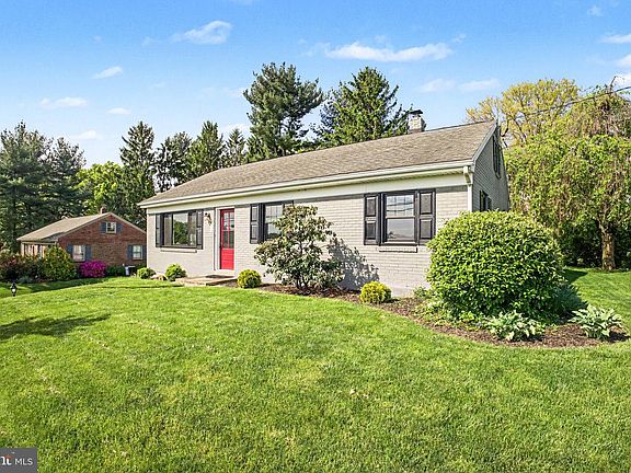 4th image of 2848 Kissel Hill Rd