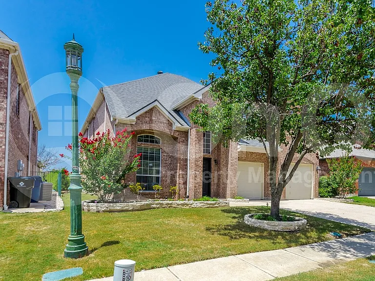 11281 Balcones Dr — Photo 7
