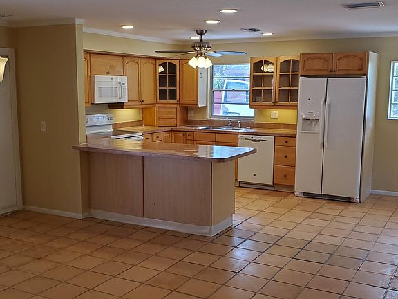4th image of 2339 Riverwood Pines Dr