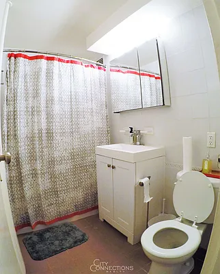 Rented by City Connections Realty | media 14