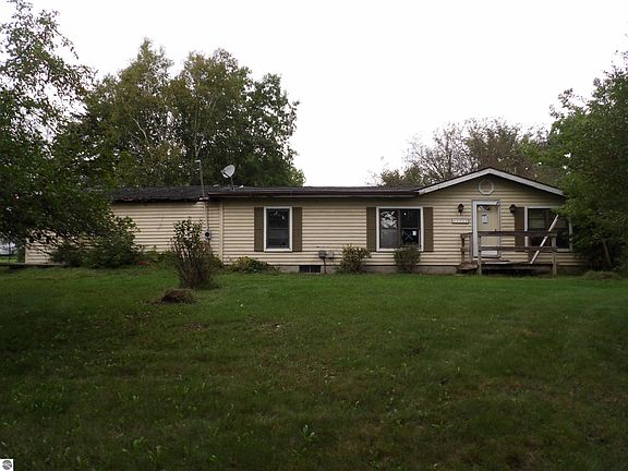 2nd image of 326 W Deerfield Rd