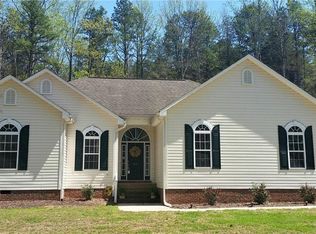 2472 Riverside Dr, Lexington, NC 27292