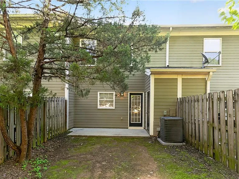 2161 Del Lago Cir NW — Photo 20