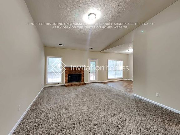3rd image of 2041 Flint Hill Dr