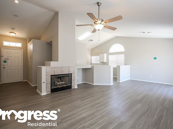 4th image of 4740 Petersburg Ln