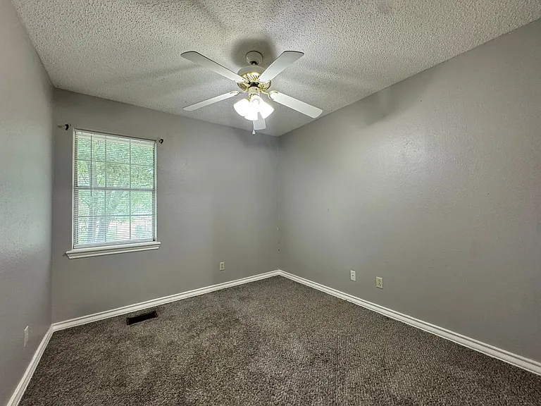 6220 Gould Pl — Photo 7