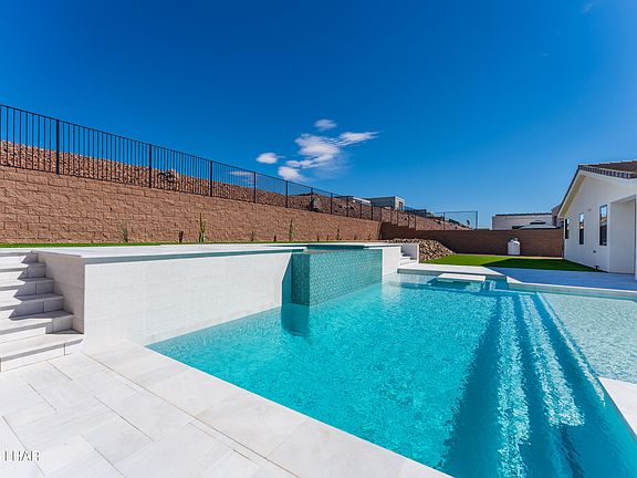3rd image of 6527 Calle De Los Arroyos