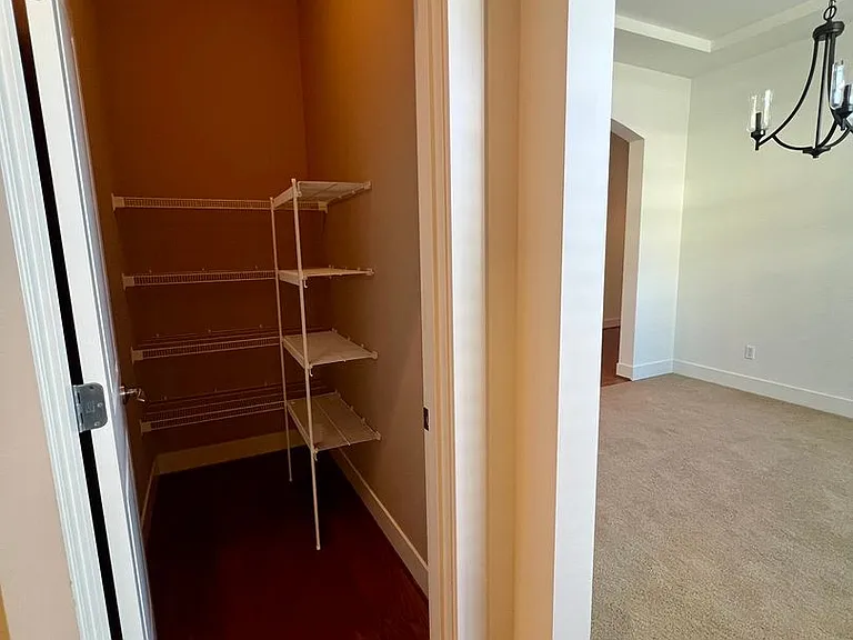3875 Cameron Dr NE — Photo 12