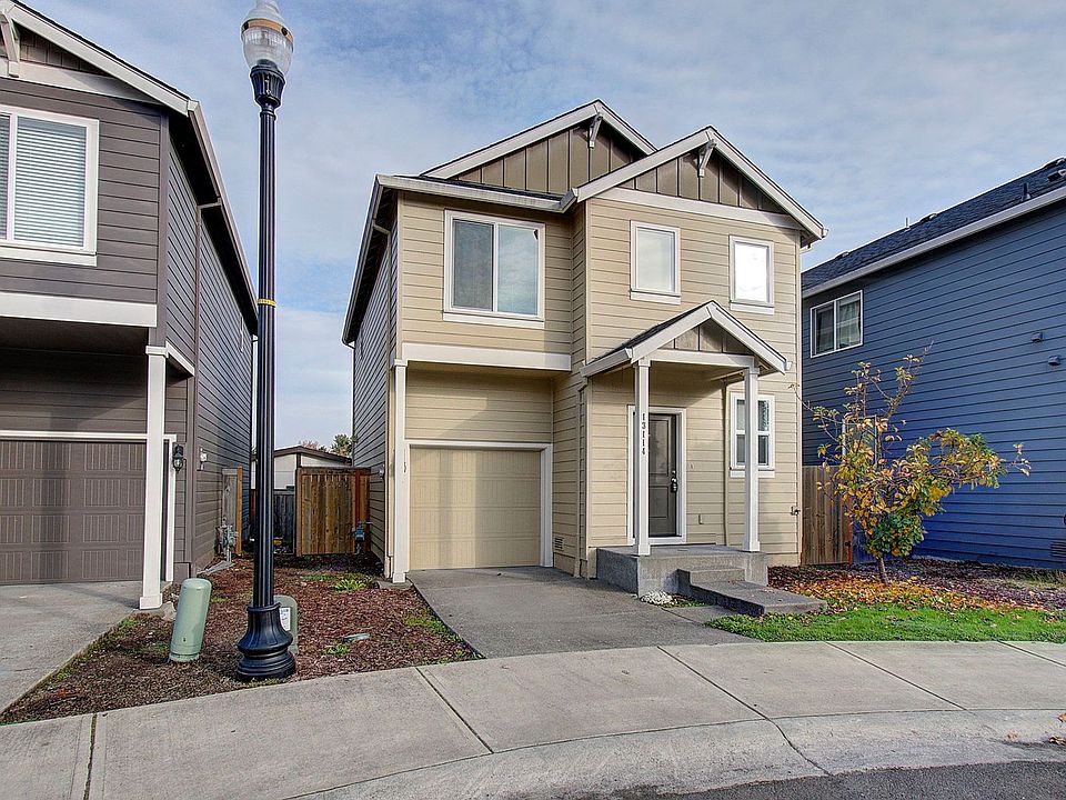 1st image of 13114 NE 56th Cir
