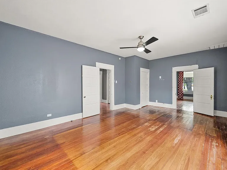 607 W Brown St — Photo 10