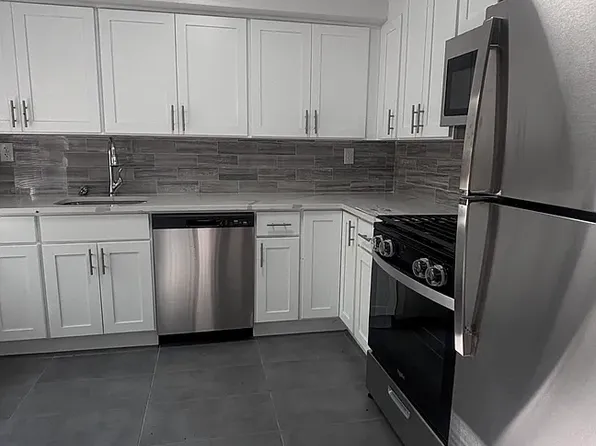 58-41 192nd St, Fresh Meadows, NY
