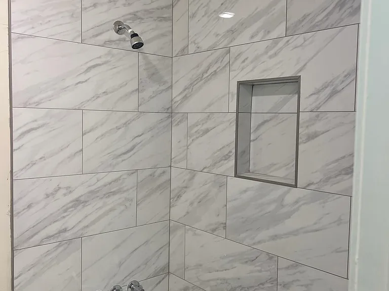 2905 Burch Ave #7 — Photo 41