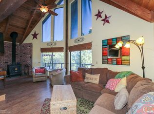 12572 Woodlake Rd, Grass Valley, CA 95949