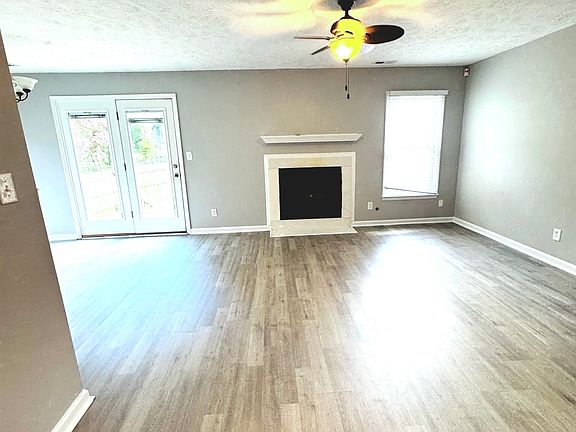 4th image of 5551 Robmont Dr
