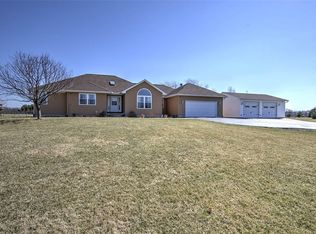 5580 River Bluff Ct, Oreana, IL 62554