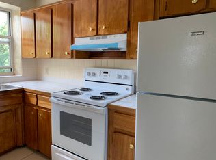 32 Cedar St APT 101, Worcester, MA 01609