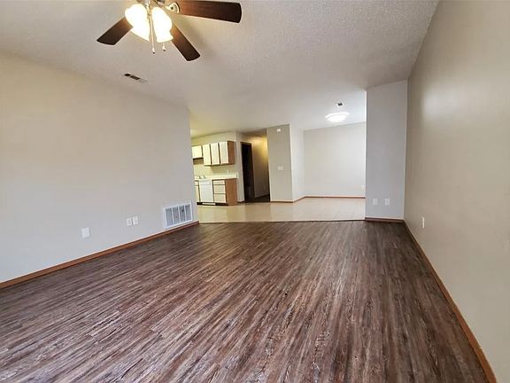 5th image of 1644-1644 N Dawn Dr