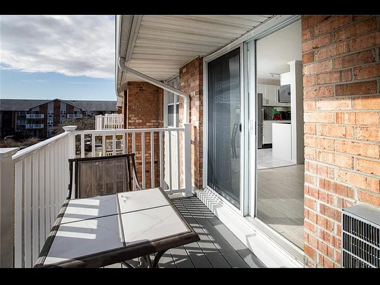 Private Deck