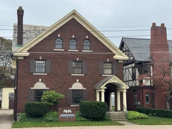235 W 7th St, Erie, PA 16501