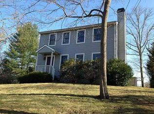 100 Emmett Ln, South Kingstown, RI 02879