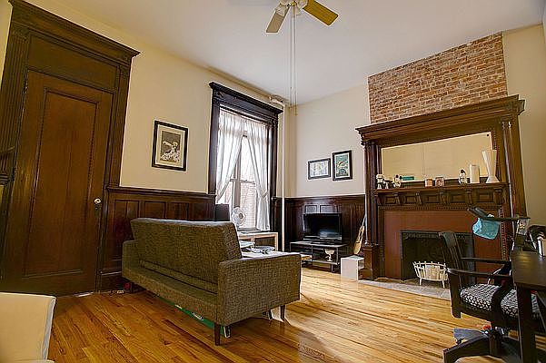 1st image of 128 W 81st St APT 4