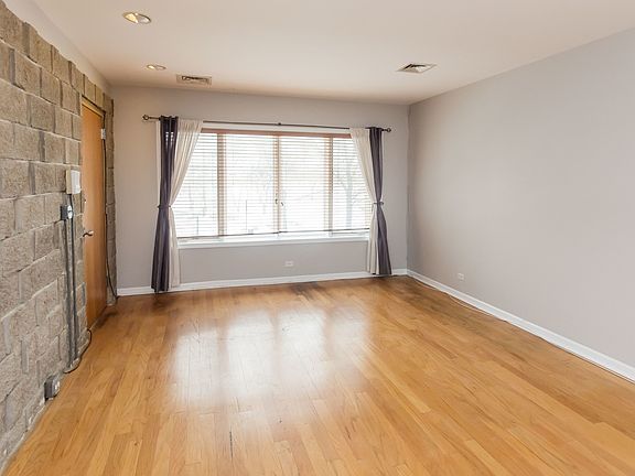 3rd image of 1643 W Cortland St #2