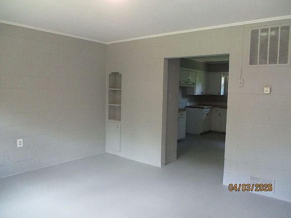 2nd image of 101 Palmetto Ct