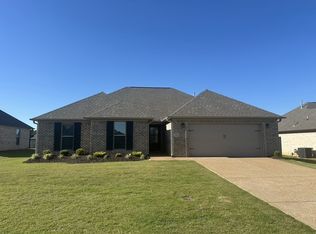 35 Walnut Ridge Cv, Jackson, TN 38305