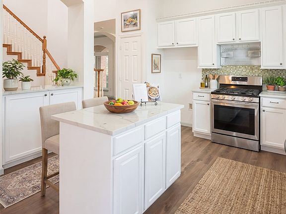 4th image of 1814 Barton Springs Ct