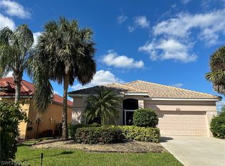 2150 Oxford Ridge Cir, Lehigh Acres, FL 33973