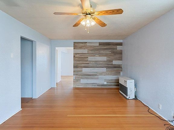 4th image of 609 South St