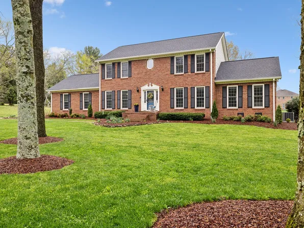 2009 Cedarmont Dr, Franklin, TN 37067