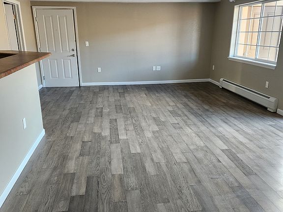 3rd image of 495 Riverview Dr #1501