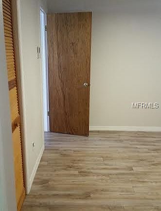5th image of 903 W Coral St