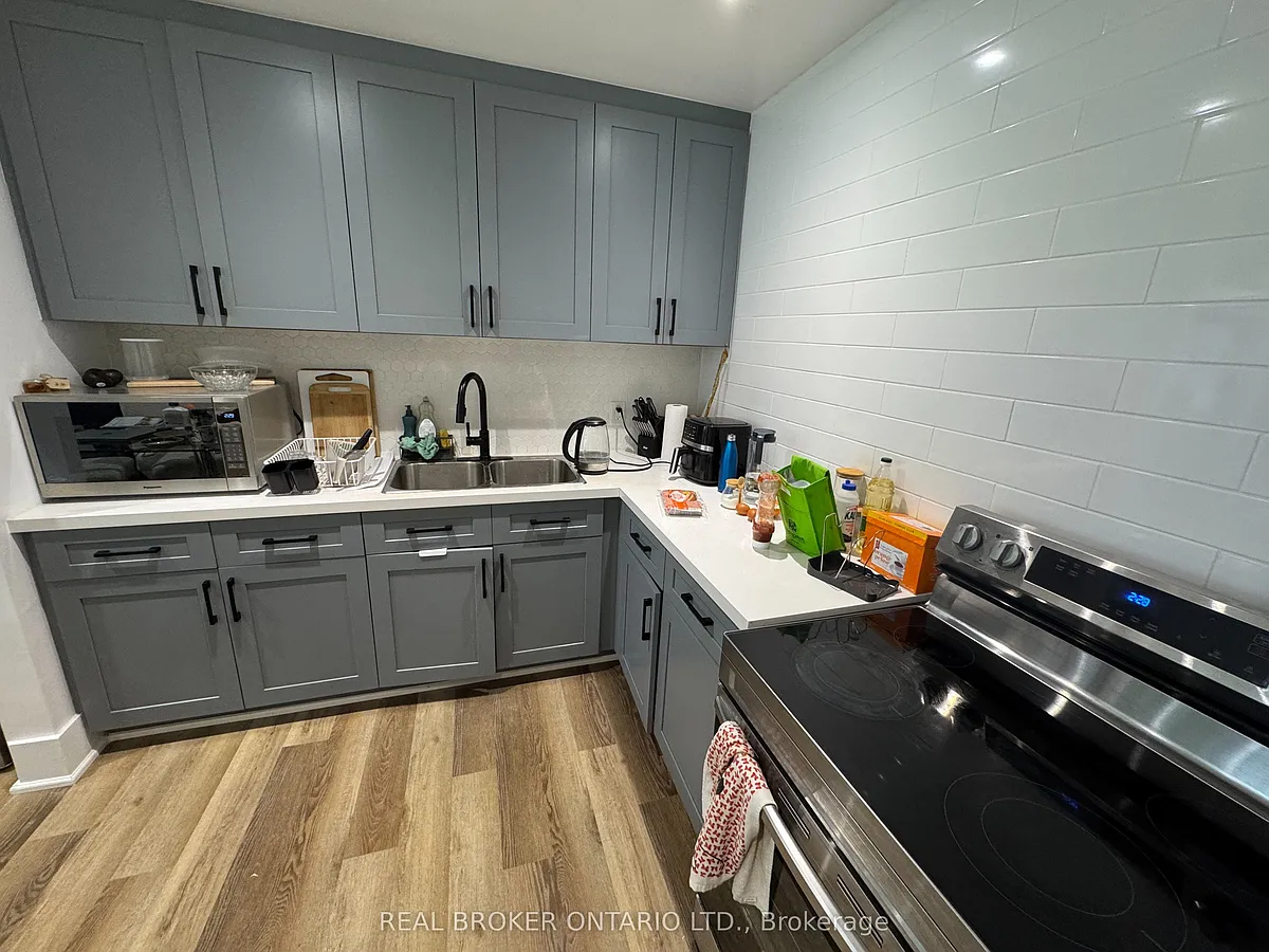 Building Photo - 50 Benson Ave #2B