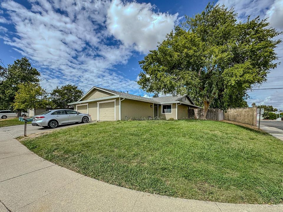 2nd image of 5947 Woodglade Ave