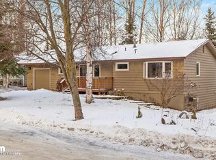 1685 Crescent Dr, Anchorage, AK 99508