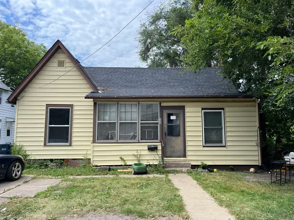 305 Haish Blvd, Dekalb, IL 60115