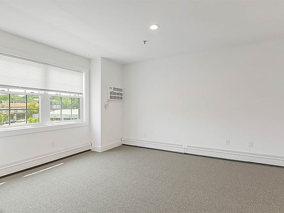 2nd image of 100 Mariners Way APT 303