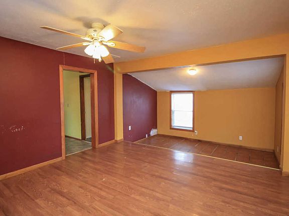 4th image of 3030 W Water St