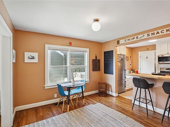 4th image of 783 Livingstone Pl