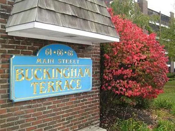 64 Main St APT 13B, Stoneham, MA 02180