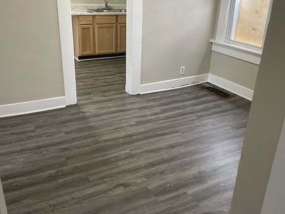 5th image of 5044 Finn Ave