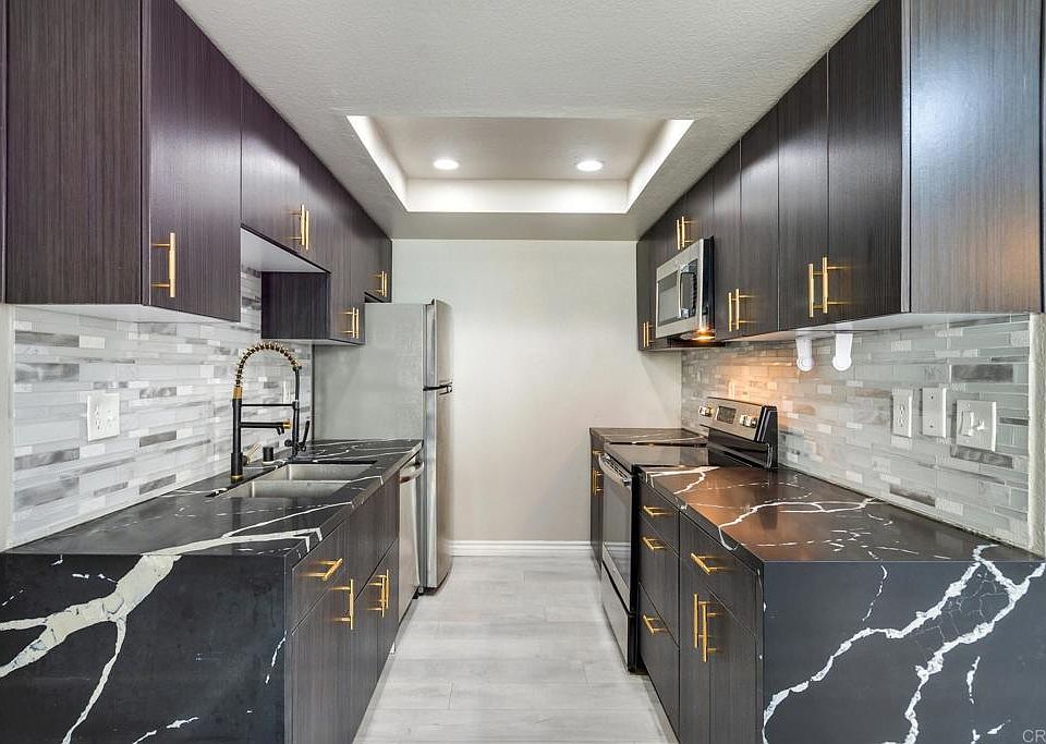 1st image of 2828 Famosa Blvd Unit 104