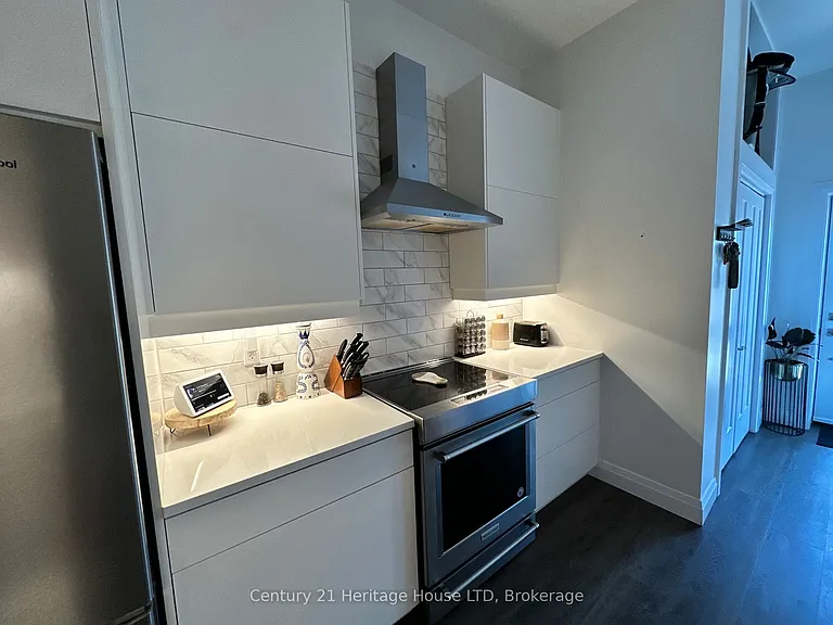 591 Niagara Blvd #9 — Photo 6