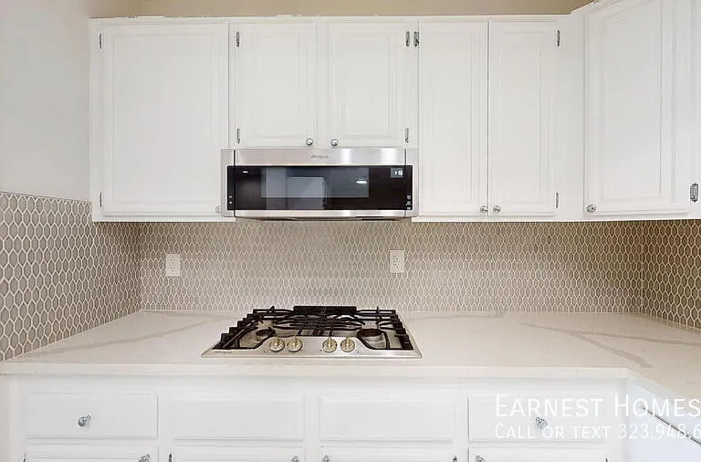 4348 Mammoth Ave #303 — Photo 10