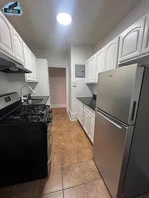 Rented by Fifth & Forever LLC | media 27