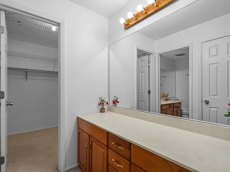 607 Eastview Ct #Z2 — Photo 23