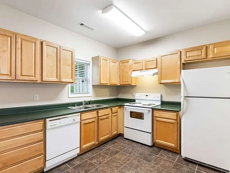 Millstone Townhomes — Photo 9